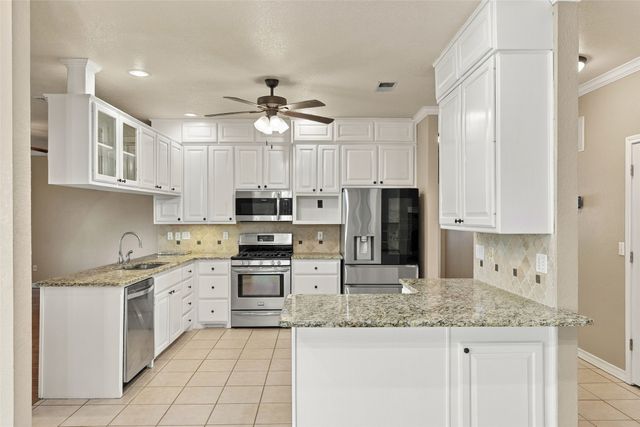842 Cornstubble Lane, Weatherford, TX 76088