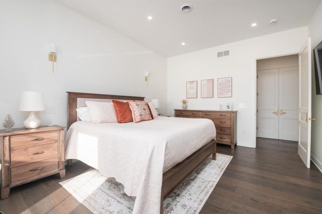 1829 W Mill ROAD, Jackson, WI 53037