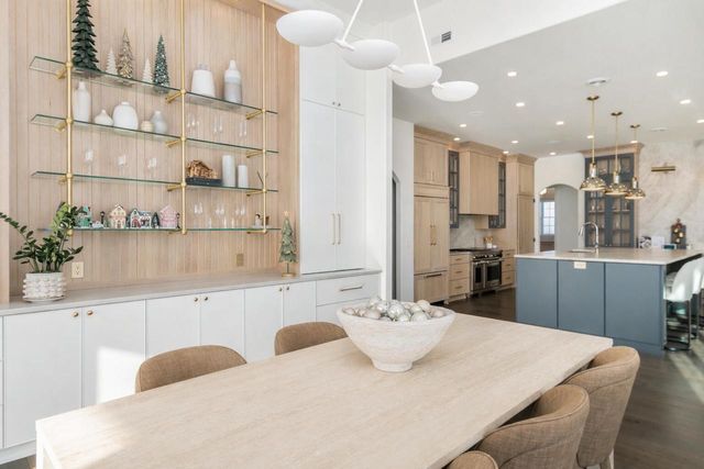 1829 W Mill ROAD, Jackson, WI 53037