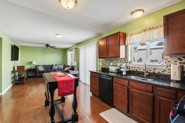 4315 Center Valley Drive, Pittsfield Charter Twp, MI 48108