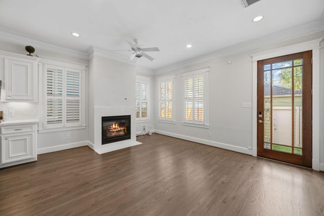 626 E 12th Street, Houston, TX 77008