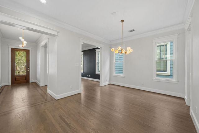 626 E 12th Street, Houston, TX 77008