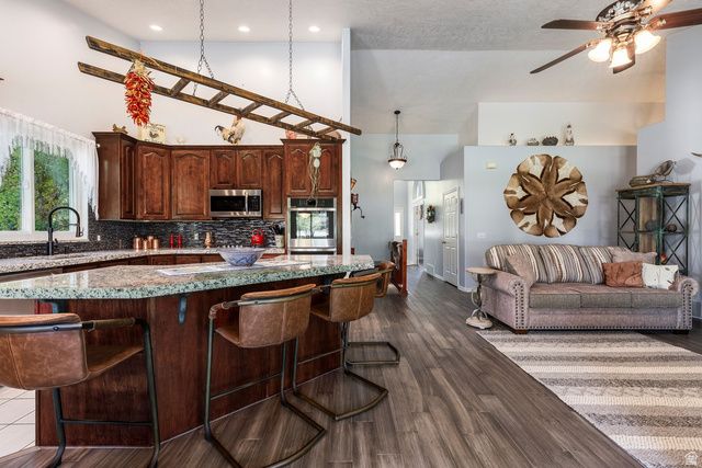 13742 S HORSEBACK LN, Herriman, UT 84096