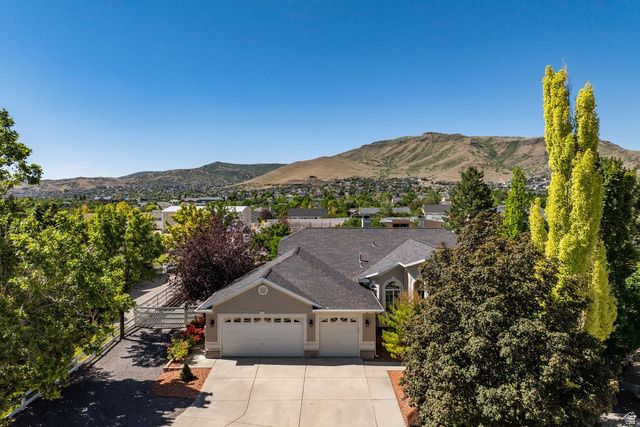 13742 S HORSEBACK LN, Herriman, UT 84096