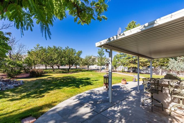 13742 S HORSEBACK LN, Herriman, UT 84096