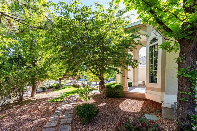 13742 S HORSEBACK LN, Herriman, UT 84096