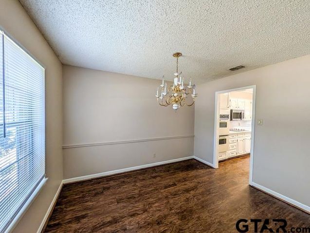 403 W Heritage Dr, Tyler, TX 75703