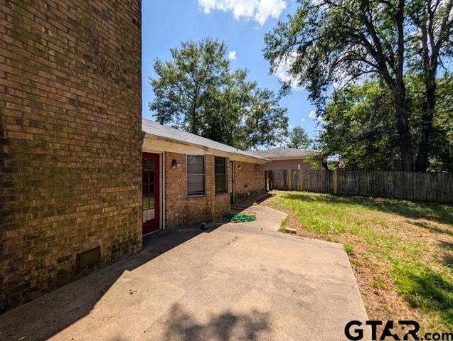 403 W Heritage Dr, Tyler, TX 75703
