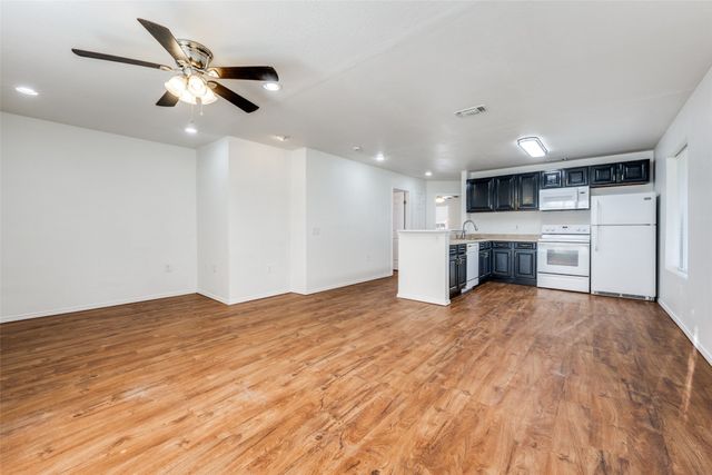 812 Driftwood Drive, Shady Shores, TX 76208