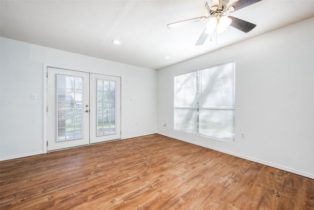 812 Driftwood Drive, Shady Shores, TX 76208