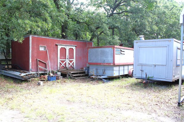 1204 Red Hawk Bay Drive, West Tawakoni, TX 75474