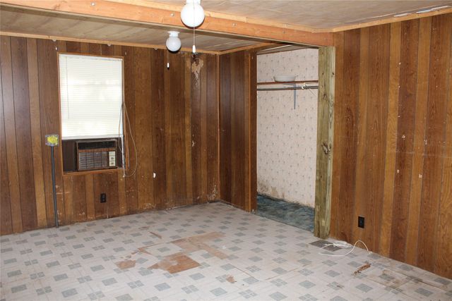 1204 Red Hawk Bay Drive, West Tawakoni, TX 75474