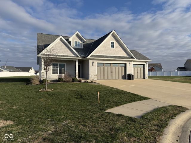 6804 Sunflower Court, Seymour, IN 47274