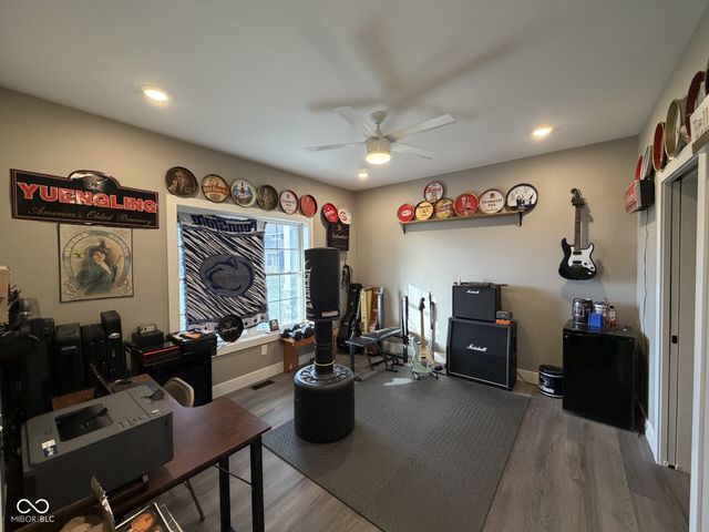 6804 Sunflower Court, Seymour, IN 47274