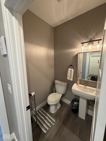 6804 Sunflower Court, Seymour, IN 47274