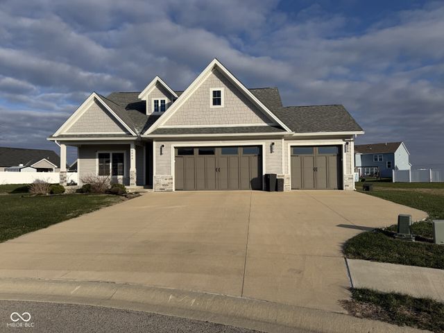 6804 Sunflower Court, Seymour, IN 47274