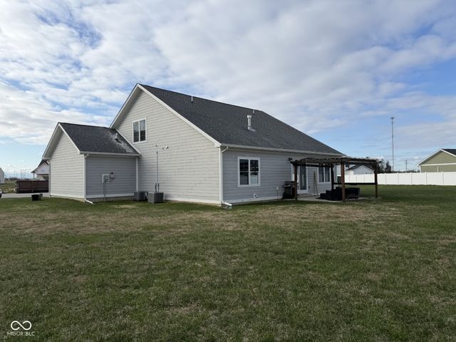 6804 Sunflower Court, Seymour, IN 47274