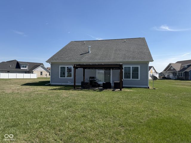6804 Sunflower Court, Seymour, IN 47274