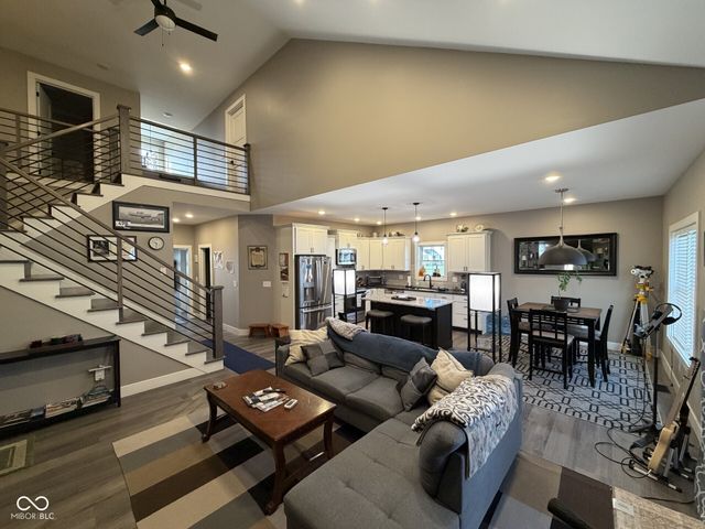 6804 Sunflower Court, Seymour, IN 47274