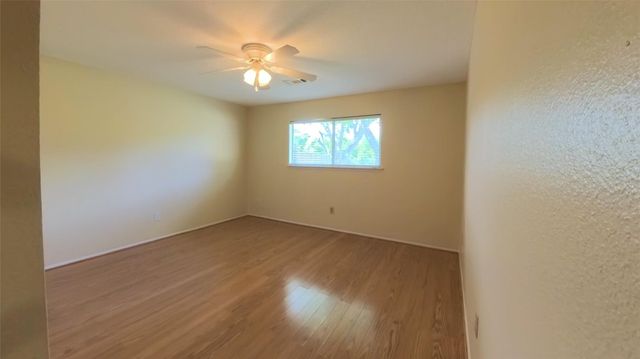 1115 Newport Boulevard, League City, TX 77573