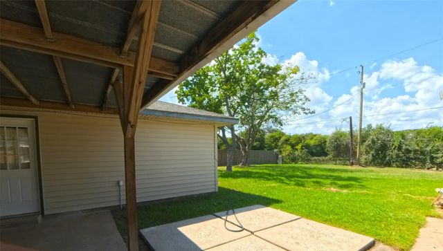 1115 Newport Boulevard, League City, TX 77573
