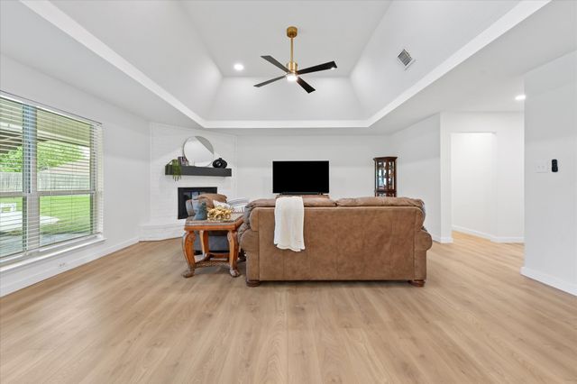 3 Hastings Court, Mansfield, TX 76063