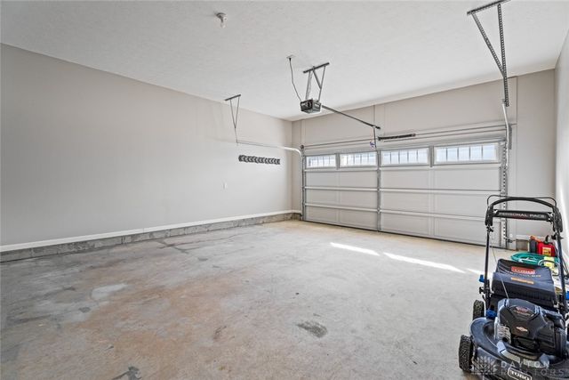 242 Beckwourth Drive, Monroe, OH 45050