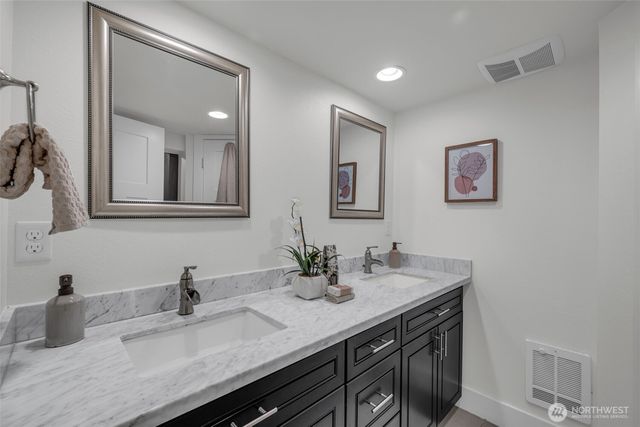 3203 35th Avenue S, Seattle, WA 98144