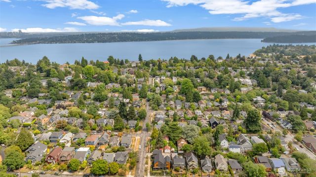 3203 35th Avenue S, Seattle, WA 98144