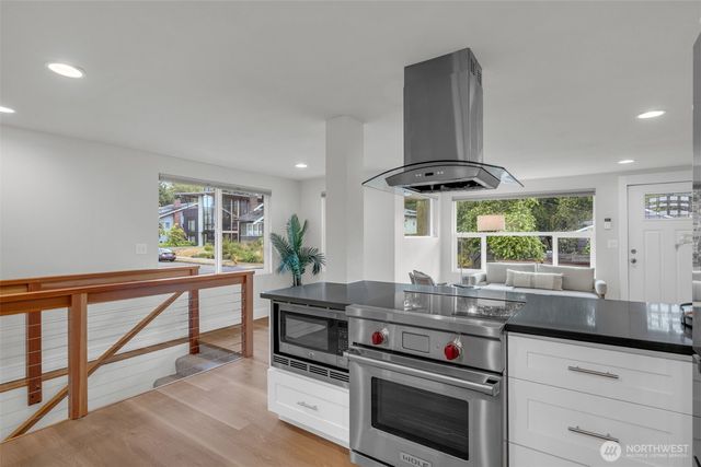 3203 35th Avenue S, Seattle, WA 98144