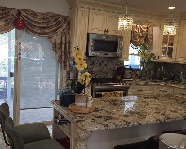 719 Oriole Avenue, West Hempstead, NY 11552