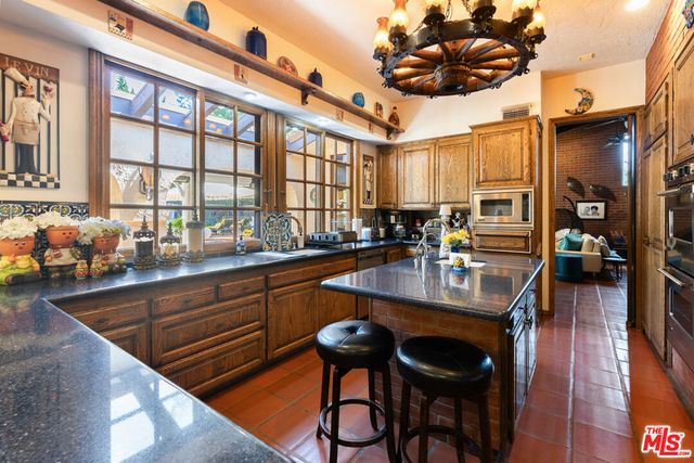 4152 Falling Leaf Drive, Encino, CA 91316