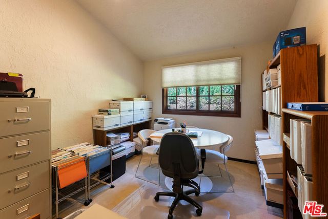 4152 Falling Leaf Drive, Encino, CA 91316