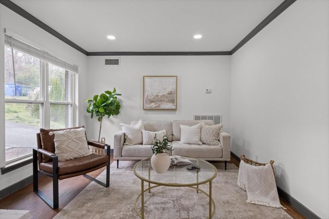 208 Buena Vista Drive, Chattanooga, TN 37404