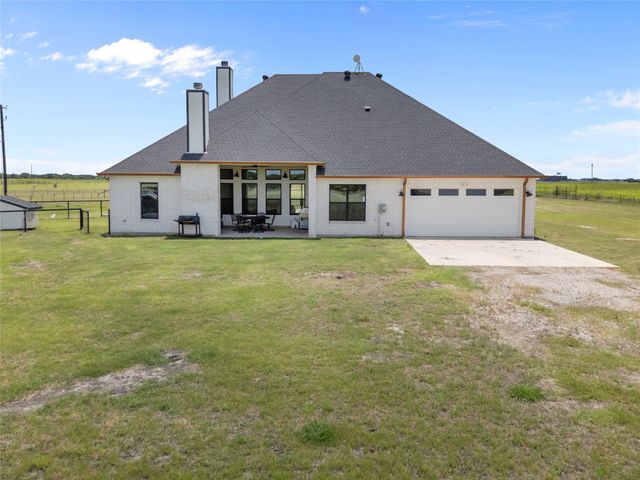850 Cooke Road, Ennis, TX 75119