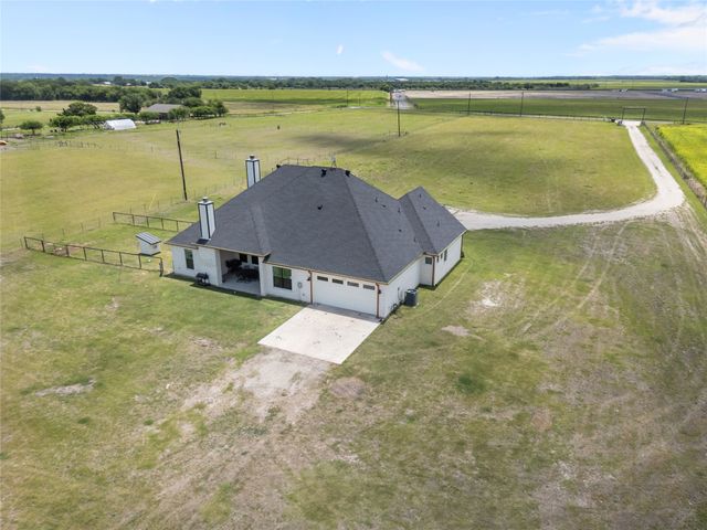 850 Cooke Road, Ennis, TX 75119