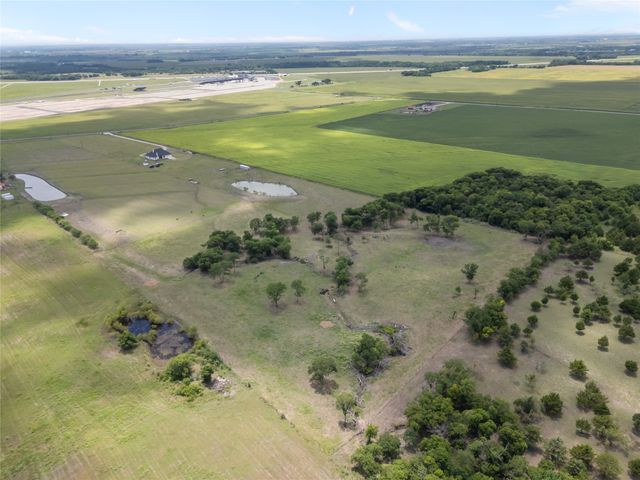 850 Cooke Road, Ennis, TX 75119