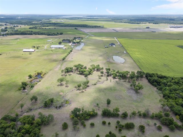 850 Cooke Road, Ennis, TX 75119