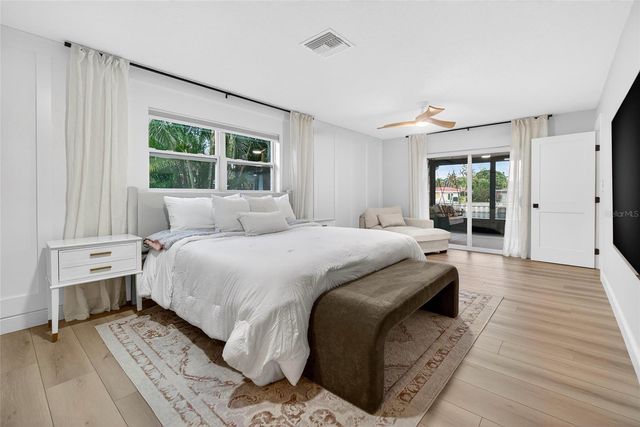 2000 KANSAS AVENUE NE, St Petersburg, FL 33703