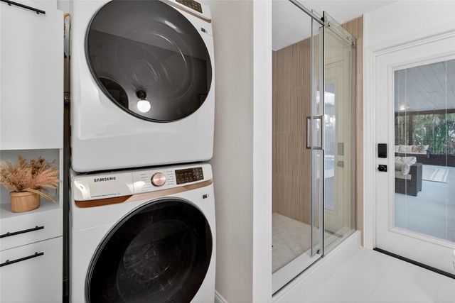 2000 KANSAS AVENUE NE, St Petersburg, FL 33703