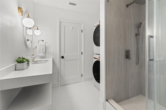 2000 KANSAS AVENUE NE, St Petersburg, FL 33703