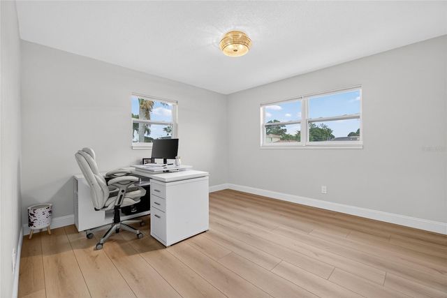 2000 KANSAS AVENUE NE, St Petersburg, FL 33703