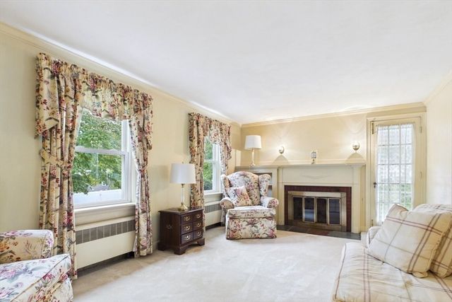 30 Manor Road, Waltham, MA 02453