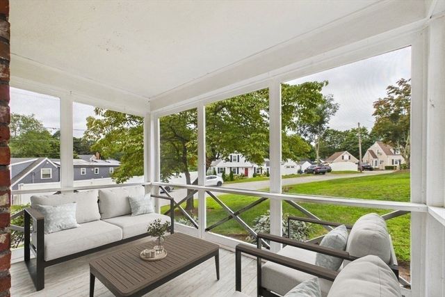 30 Manor Road, Waltham, MA 02453