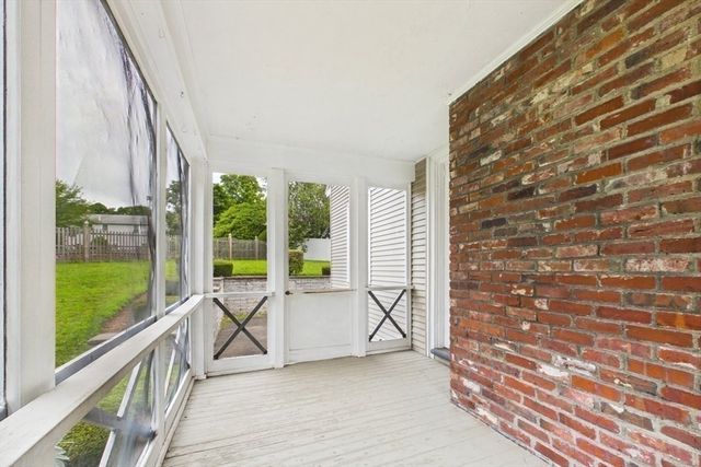 30 Manor Road, Waltham, MA 02453