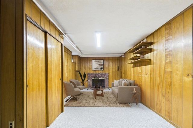 30 Manor Road, Waltham, MA 02453