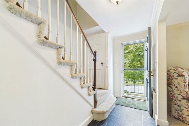 30 Manor Road, Waltham, MA 02453