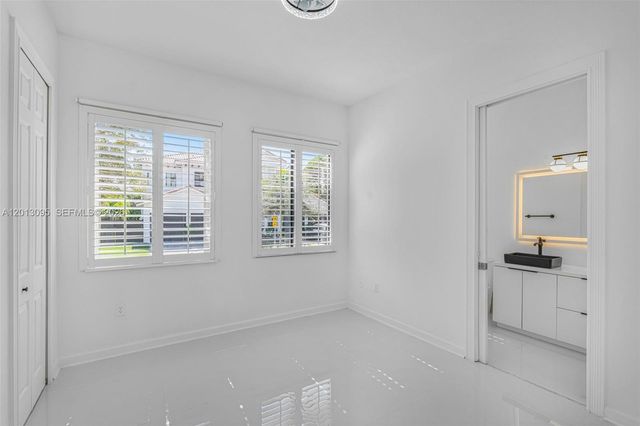 7551 SW 187th St, Cutler Bay, FL 33157