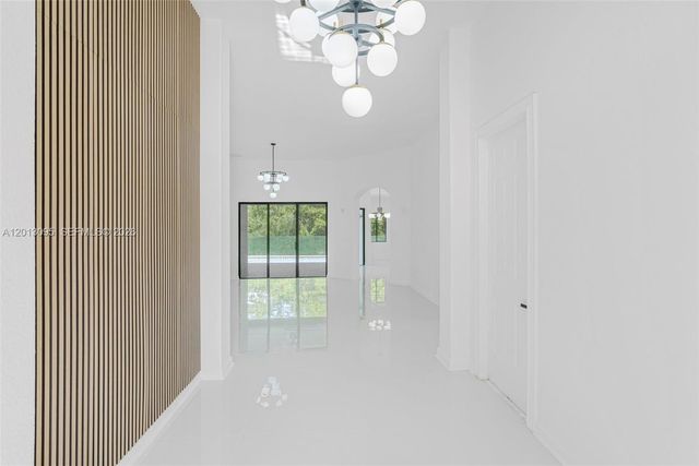 7551 SW 187th St, Cutler Bay, FL 33157