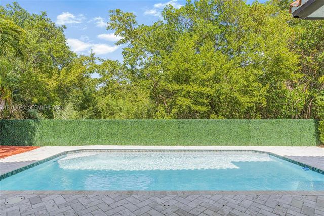 7551 SW 187th St, Cutler Bay, FL 33157